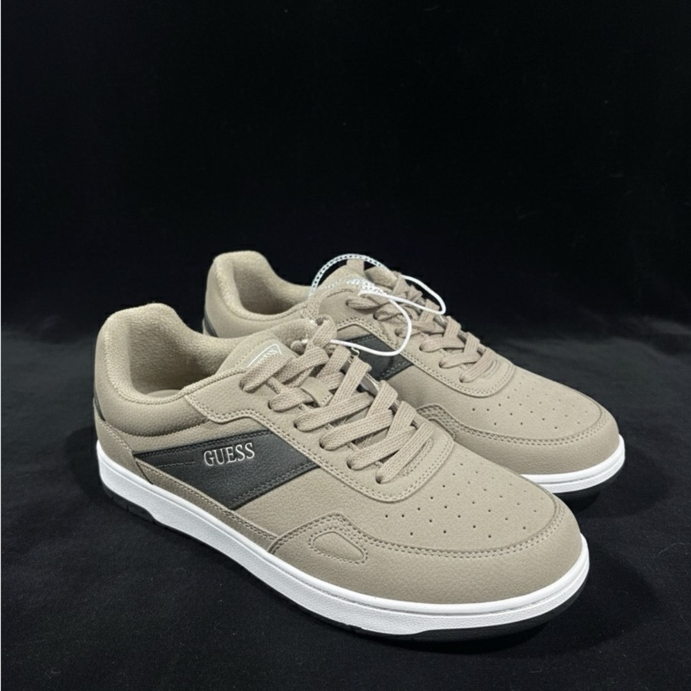 GUESS Men's Beige and Black Sneakers